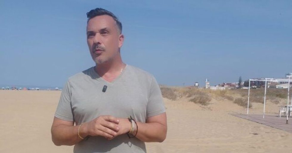 El portavoz del grupo municipal socialista en el Ayuntamiento de Punta Umbría (Huelva), Luis Manuel Alfonso
