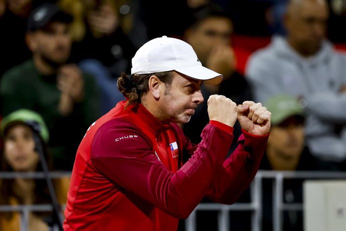Tenis, Chile vs Luxemburgo. Copa Davis 2025. El capitan de Chile Nicolas Massu es fotografiado,  durante el partido de sinles de la Copa Davis valido por el Grupo Mundial, disputado en el Court Central Anita Lizana, Parque Estadio Nacional de Santiago,
