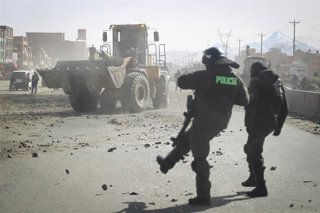 Desbloqueo de carreteras en Bolivia