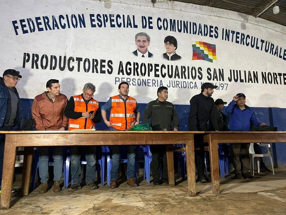 Reunión para levantamiento de bloqueos en Santa Cruz (Bolivia) a 20 de junio de 2026