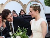 Foto: Ana Domecq se casa por todo lo alto con Alberto Mencos: llegada en calesa, diadema joya y desfile de invitados VIP