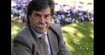 Javier Urra advierte ante la sobreprotección a los hijos: "Puede llegar a ser casi un maltrato"