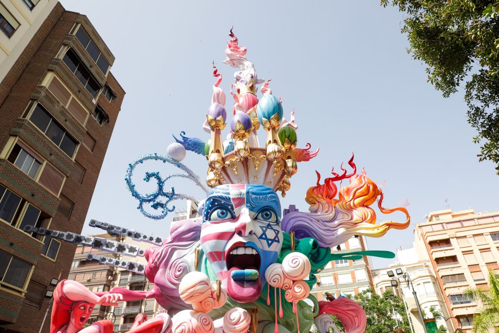 Hoguera de San Juan, a 21 de junio de 2026, en Alicante, Comunidad Valenciana (España).