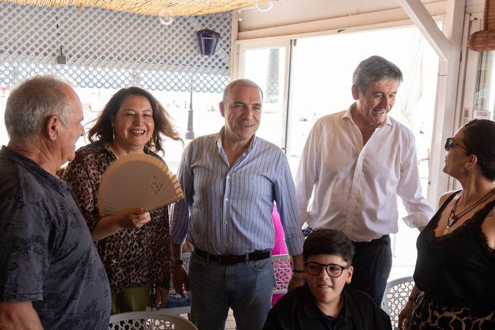 El vicesecretario de Política Autonómica y Local del PP, Elías Bendodo, en Adra.