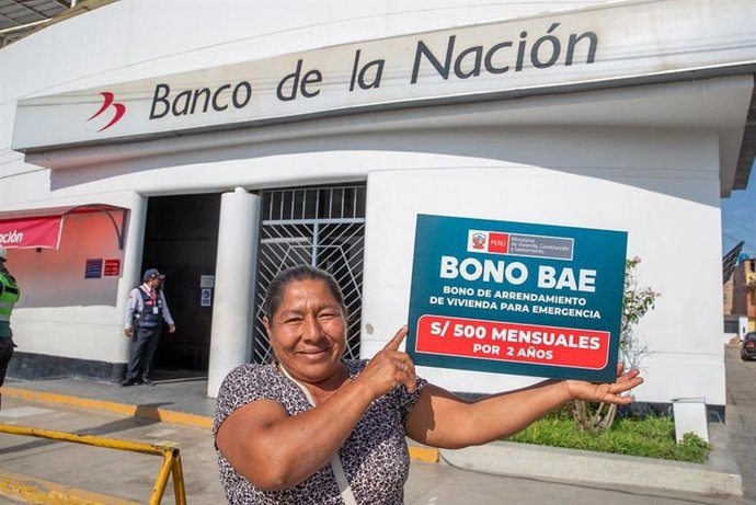 Archivo - Beneficiaria del Bono de Arrendamiento de Vivienda para Emergencias (BAE).