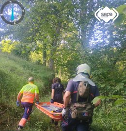 Rescatado Un Hombre Que Sufrió Una Caída En Una Pista Forestal De Cerecea (Piloña)