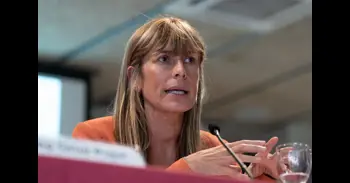 El juez Peinado cita este miércoles a Begoña Gómez para que entregue el pasaporte