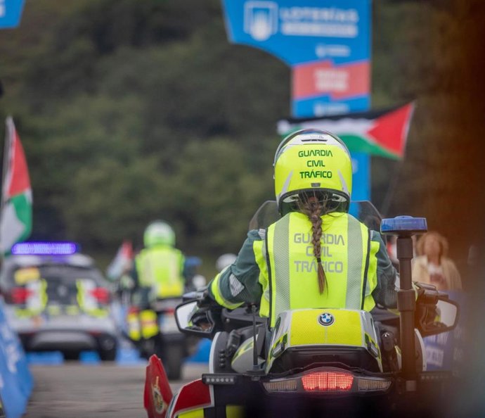 La Guardia Civil garantizará la seguridad de La Vuelta Ciclista Femenina 2026, que comenzará en Marín (Pontevedra)