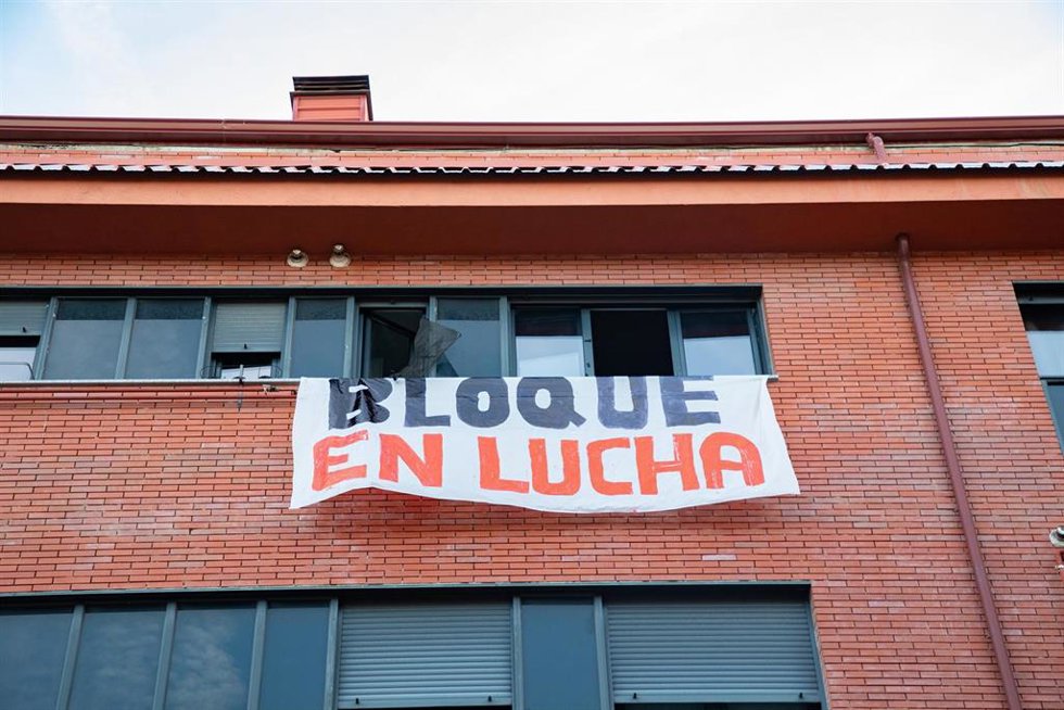 Archivo - Pancarta durante el desahucio