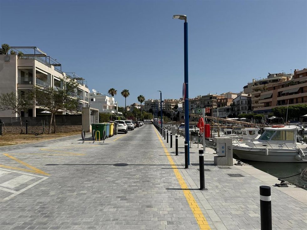Paseo Des Cap Des Toll En El Puerto De Porto Cristo