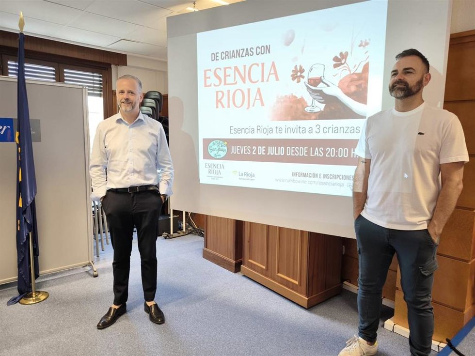 Presentación de 'Crianza con Esencia Rioja' en la calle San Juan