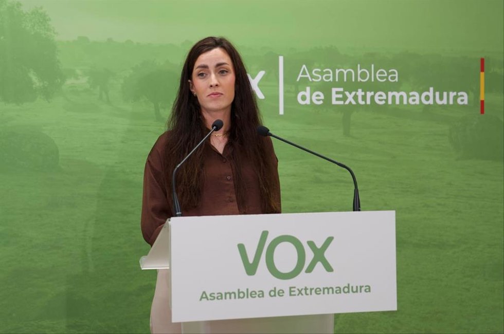 Imagen de archivo de la portavoz del Grupo Parlamentario de Vox en la Asamblea de Extremadura, Inés Checa