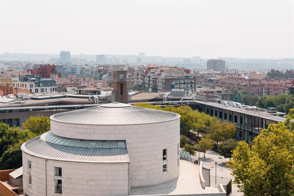 Archivo - Vista desde arriba de la Biblioteca Pedro Salinas, a 20 de agosto de 2025, en Madrid (España).