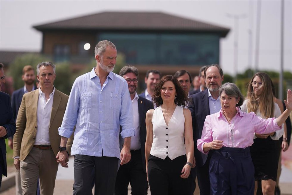 Felipe VI y Ayuso inauguran el Centro de Innovación de Agua del Canal que incorpora una planta de hidrógeno verde