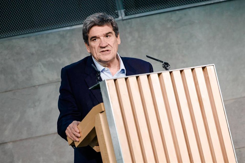 El Gobernador del Banco de España, José Luis Escrivá, durante la jornada 'Competitividad para el Crecimiento: La Oportunidad de Europa', en el Auditorio Rafael del Pino, a 19 de junio de 2026, en Madrid (España).
