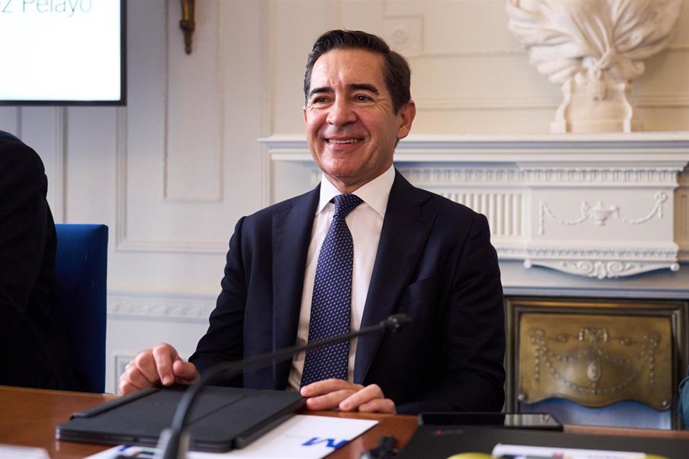 El presidente del BBVA, Carlos Torres Vila, inaugura el seminario de APIE (Asociación de Periodistas de Información Económica), en la Universidad Internacional Menéndez Pelayo (UIMP), a 22 junio de 2026, Santander, Cantabria (España). 