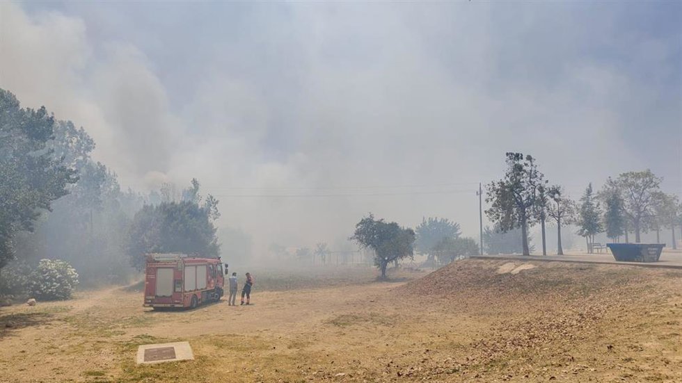 Declarado un incendio en las inmediaciones del Parc Bit.