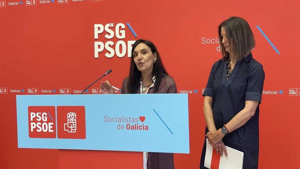 Las diputadas del PSdeG Carmen Rodríguez Dacosta y Lara Méndez