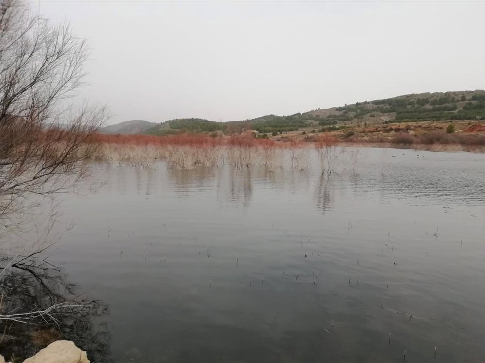 Archivo - La reserva de agua embalsada en la cuenca del Ebro está a un 84% de la capacidad total.