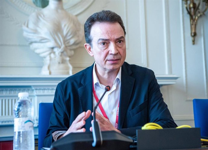 Arturo Gonzalo, consejero delegado de Enagás, durante su intervención en el curso de economía organizado por la APIE en la Universidad Menéndez Pelayo de Santander, a 22 de junio de 2026.