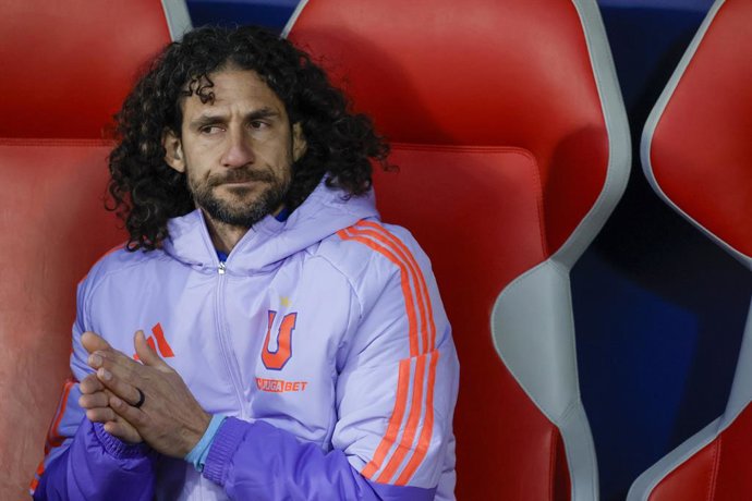 Futbol, Universidad de Chile vs Santiago Wanderers. Copa Chile 2026. El entrenador de Universidad de Chile Fabricio Coloccini es fotografiado durante el partido de la Copa Chile contra Santiago Wanderers disputado en el estadio Nacional de Santiago,