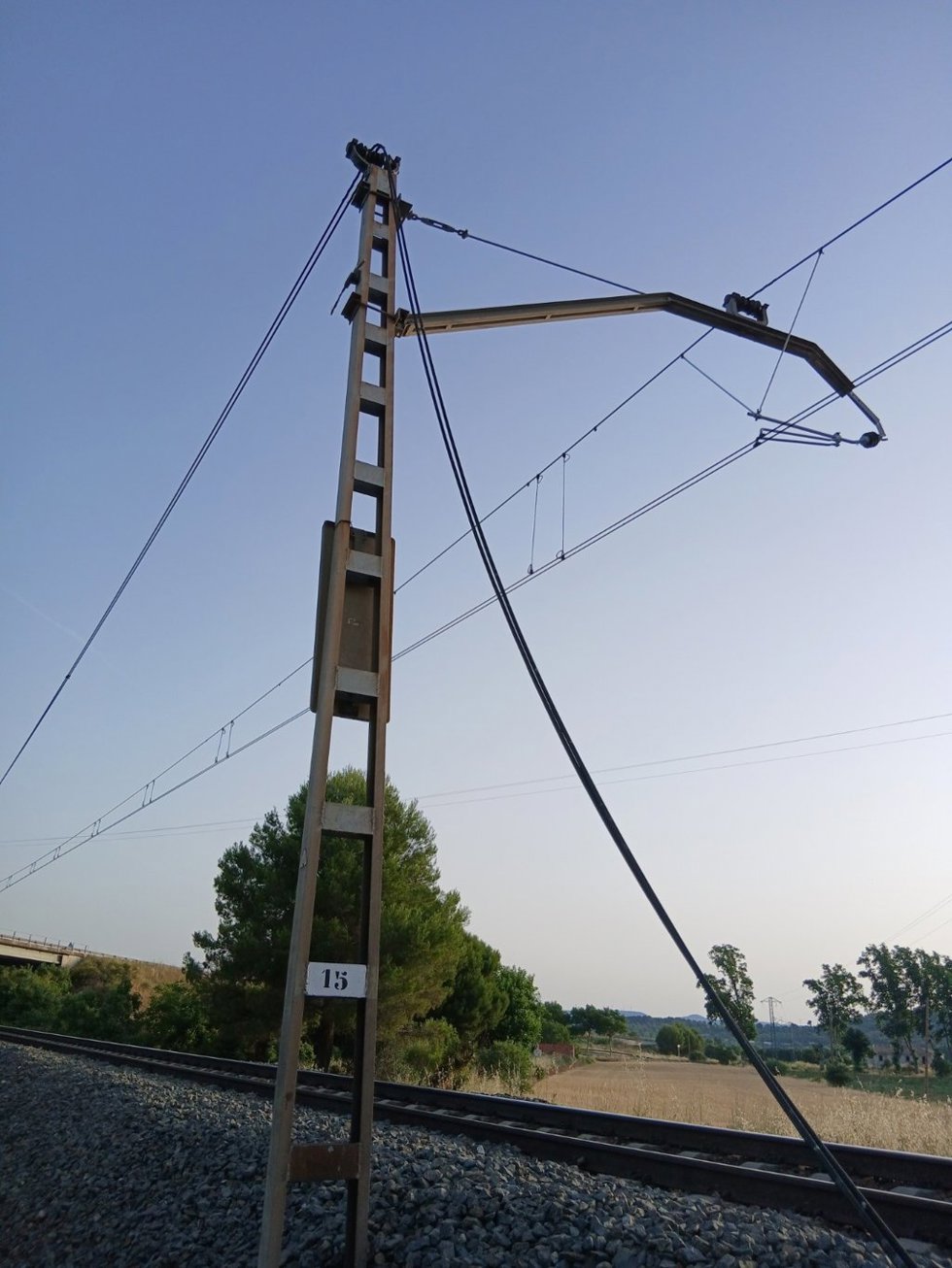 Cable cortado entre Montblanc y Vilaverd (Tarragona)
