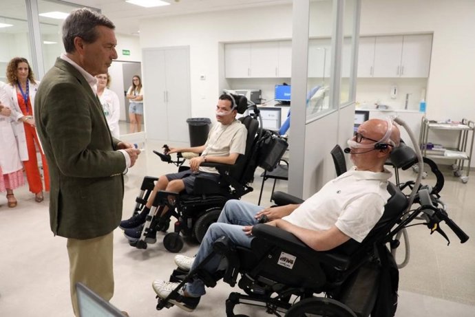 La Fe abre una nueva unidad multidisciplinar para una atención integral a pacientes con ELA y enfermedades raras