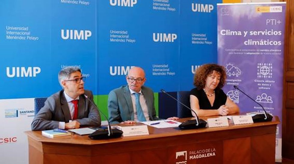 José María Martell, Ángel Pelayo y Alicia López durante la presentación de la Plataforma Estatal de Servicios Climáticos