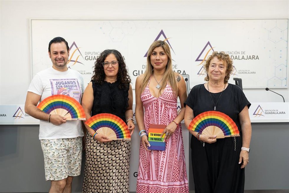 Presentación de actividades del XVII Orgullo LGTBI en Guadalajara.