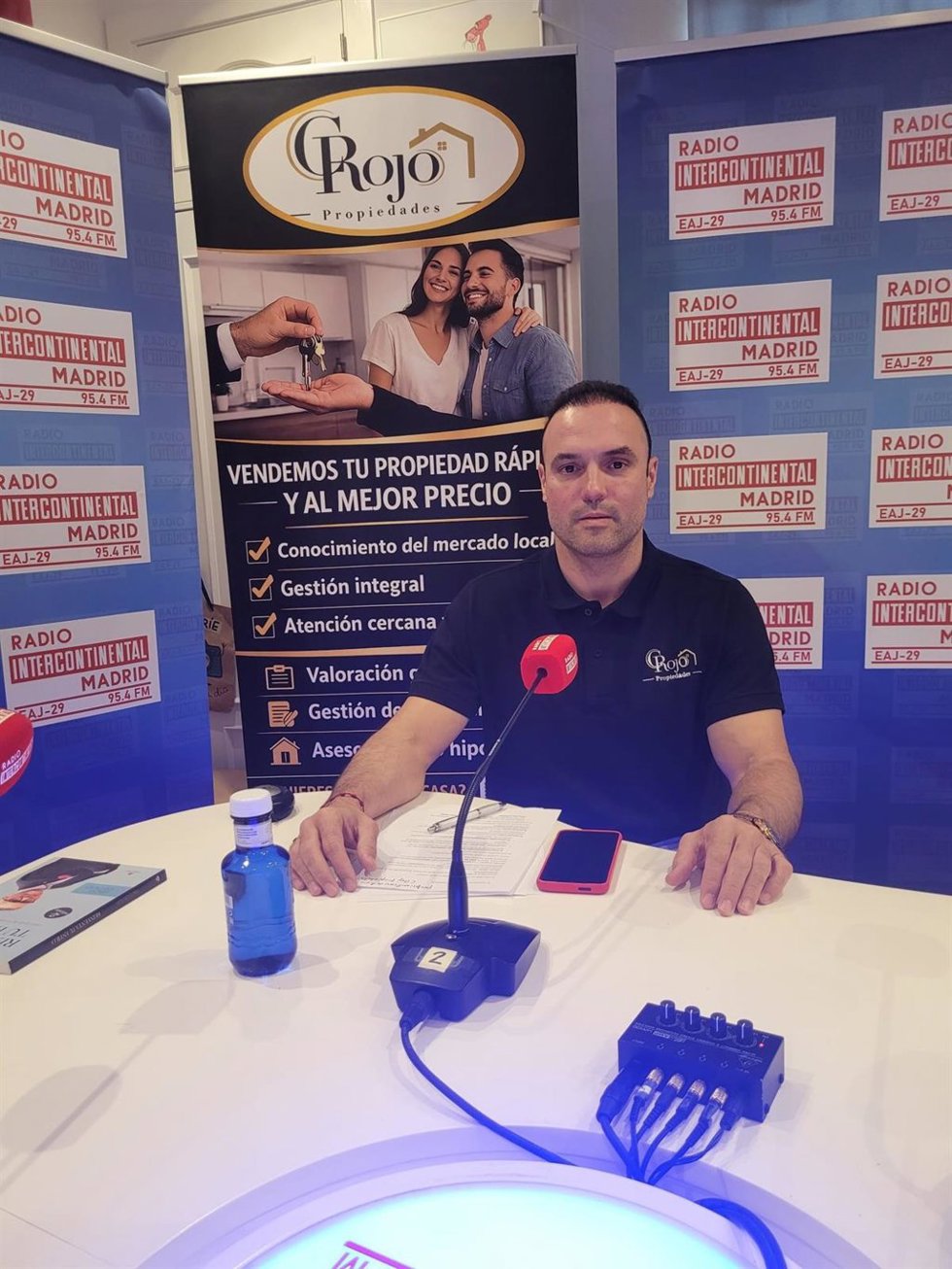 El responsable de la inmobiliaria C. Rojo Propiedades, Carlos Rojo