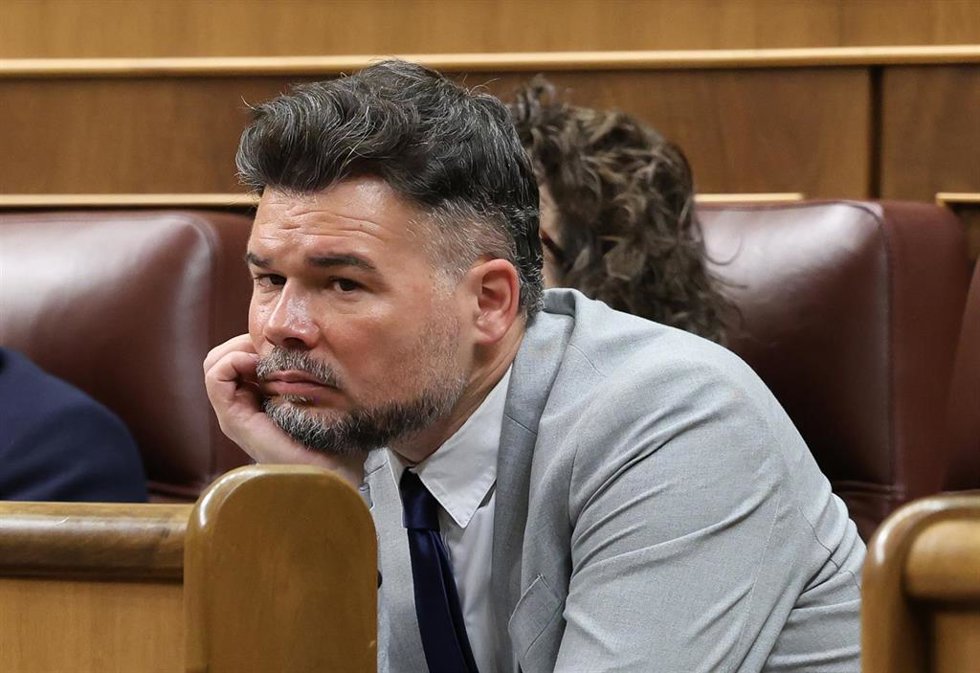 El portavoz de ERC en el Congreso, Gabriel Rufián, durante una sesión de control al Gobierno, en el Congreso de los Diputados, a 17 de junio de 2026, en Madrid (España).