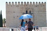 El Ayuntamiento de Córdoba activa este martes medidas extraordinarias por altas temperaturas por el nivel rojo decretado