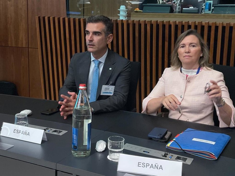 El consejero en funciones de Agricultura, Pesca, Agua y Desarrollo Rural, Ramón Fernández-Pacheco, en el Consejo de Agricultura y Pesca de la Unión Europea (Agrifish) celebrado en Luxemburgo.