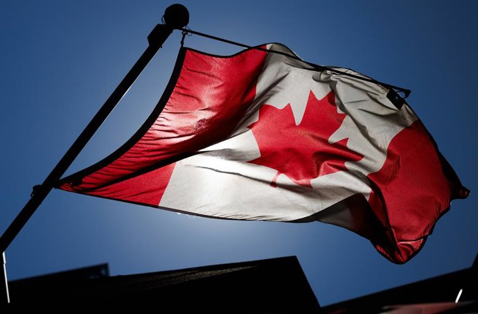 Archivo - A canadian flag seen during a visit to the UQAM university of Quebec, on the third day of a ministerial mission to Canada by the Walloon government and the Wallonia-Brussels Federation, on Tuesday 21 April 2026, in Montreal.
