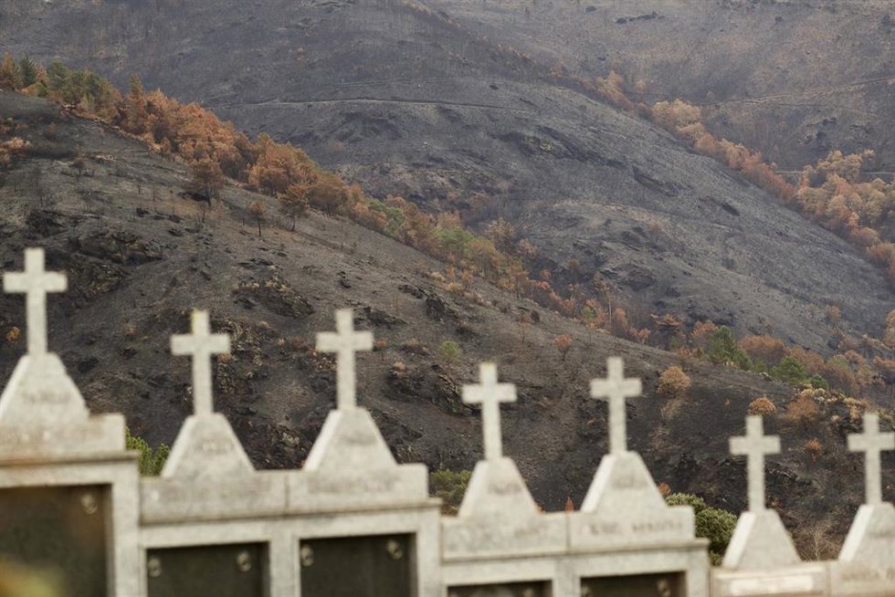 Archivo - Efectos del incendio de Larouco, a 11 de septiembre de 2025, en Ourense, Galicia (España).