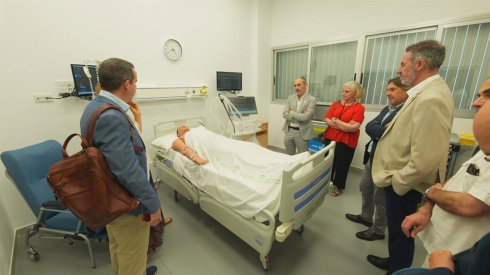 Inuaguración del Centro de Simulación Clínica Avanzada de la Facultad de Enfermería de la Universidad de Huelva.