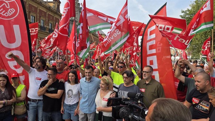 Manifestación celebrada este lunes en Sevilla por las mejoras laborales del sector logístico en Sevilla.