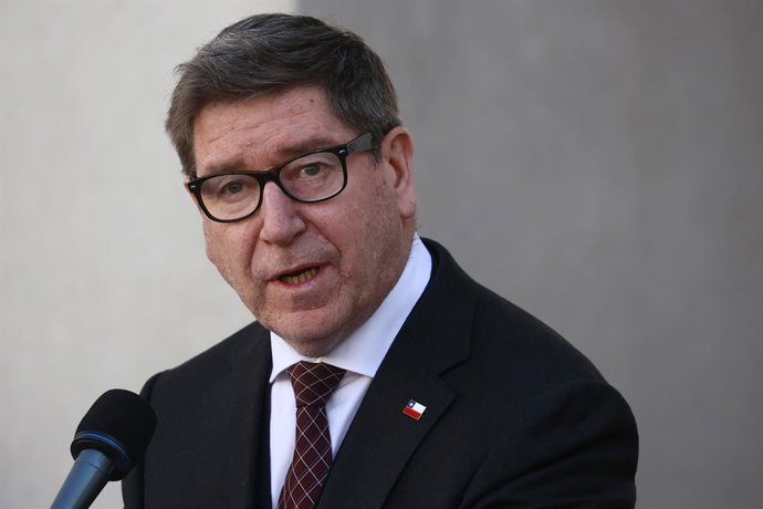 Santiago 22 de junio 2026. El Biministro del Interior y la Secretaria General de Gobierno, Claudio Alvarado; junto al Ministro del Trabajo, Tomas Rau; realizan punto de prensa luego del quinto Consejo de Gabinete en La Moneda Dragomir Yankovic/Aton Chile