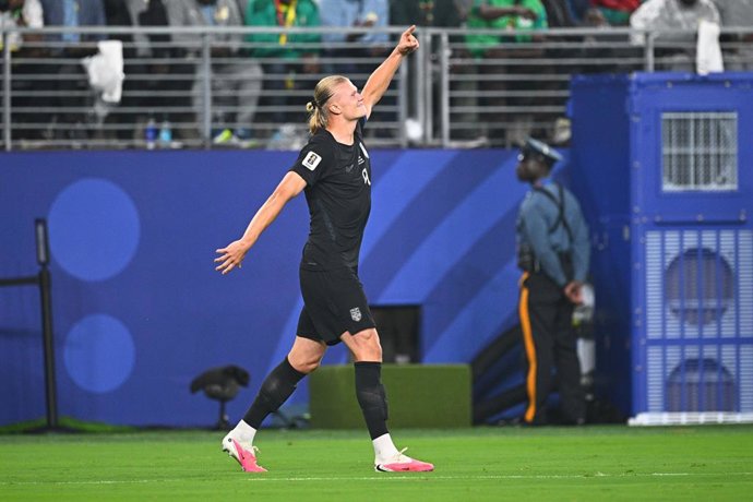 22 de junho de 2026, EUA, East Rutherford: O norueguês Erling Haaland comemora ao marcar o segundo gol de sua equipe durante a partida do Grupo I da Copa do Mundo da FIFA 2026 entre Noruega e Senegal, no Estádio de Nova York-Nova Jersey. Foto: Tom Weller/