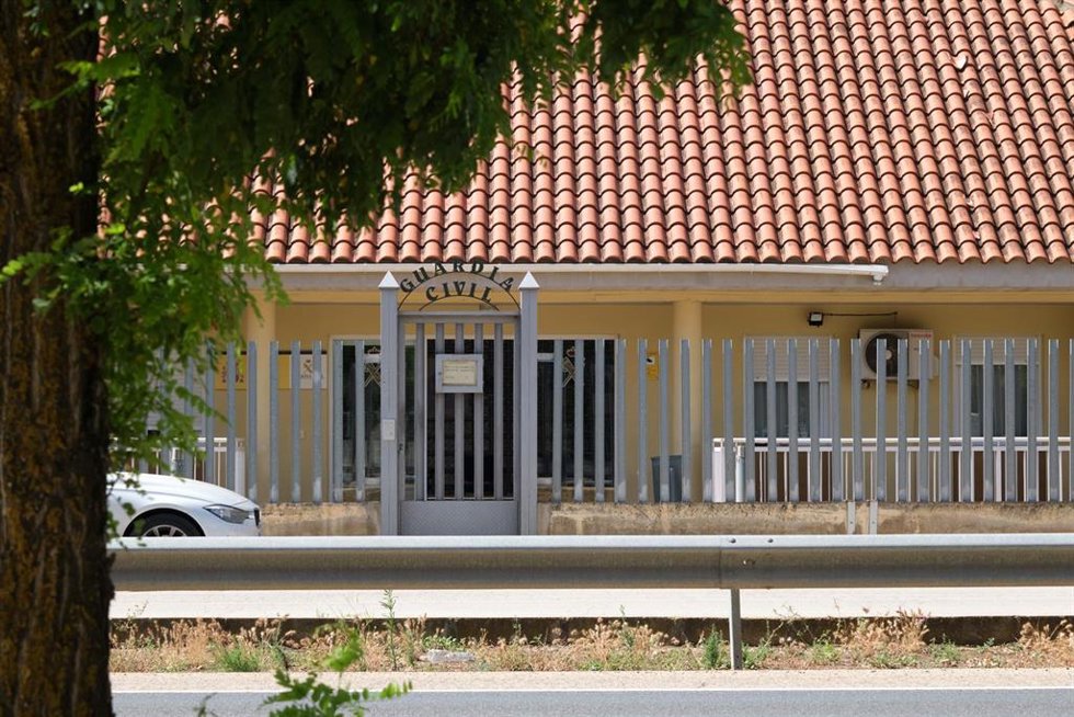 Archivo - El Puesto de la Guardia Civil en Las Pedroñeras.