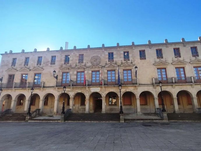Fachada del Ayuntamiento de Soria.
