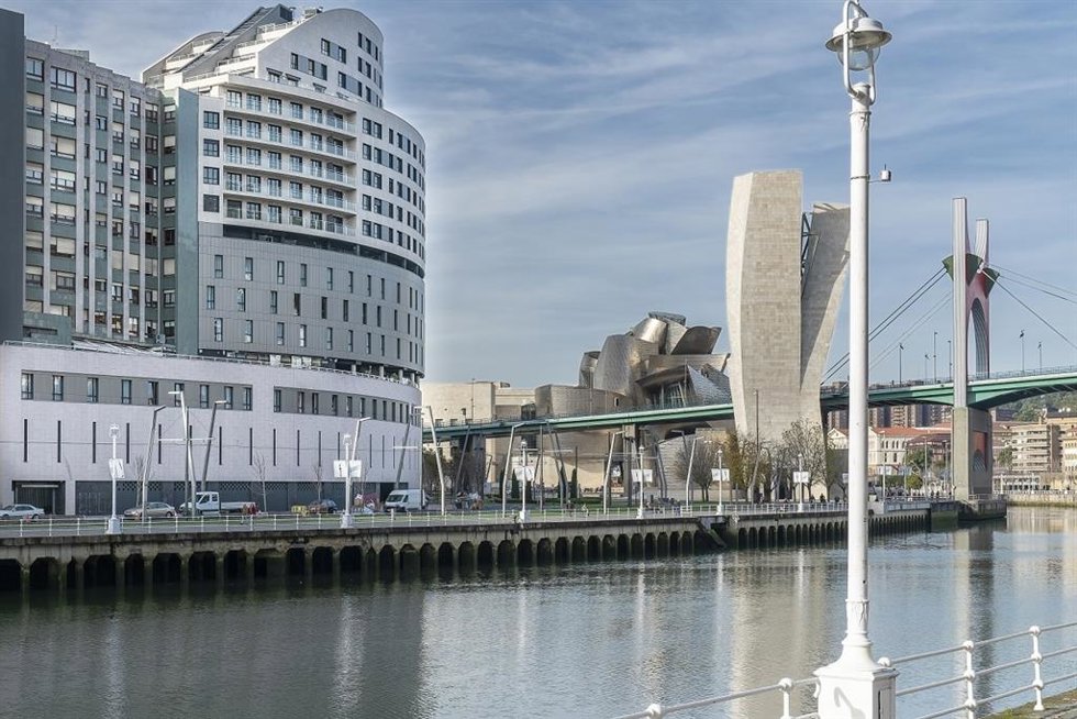 Archivo - Imagen de un hotel en Bilbao