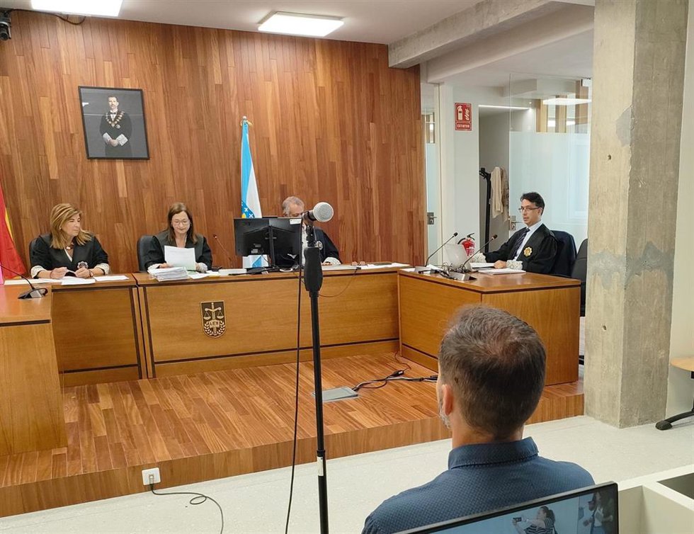 Juicio contra un exedil de Baiona.