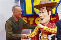 Tom Hanks asume que pueden recrear su voz con inteligencia artificial en Toy Story 6: "Da miedo"