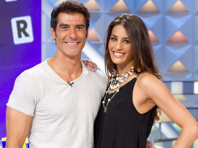 Jorge Fernández y Laura Moure, presentadores de 'La Ruleta de la Suerte'