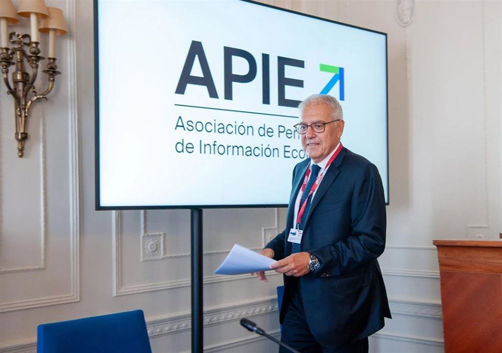 Miguel Ángel Panduro, director general de Indra Space, durante su intervención en el curso de verano organizado por la APIE en la Universidad Menéndez Pelayo de Santander.