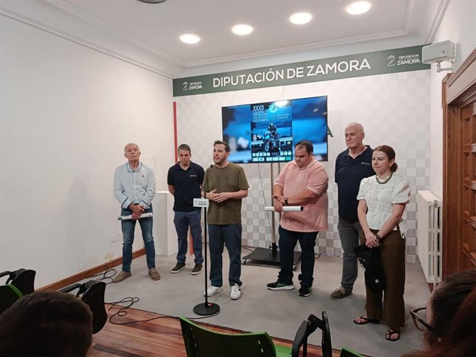 Presentación de la concentración motera de El Puente de Sanabria.