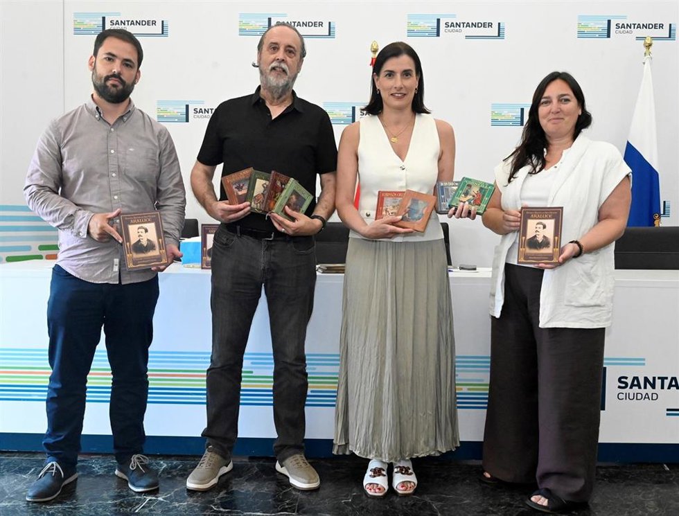 Presentación libro que se entregará al público de Felisa
