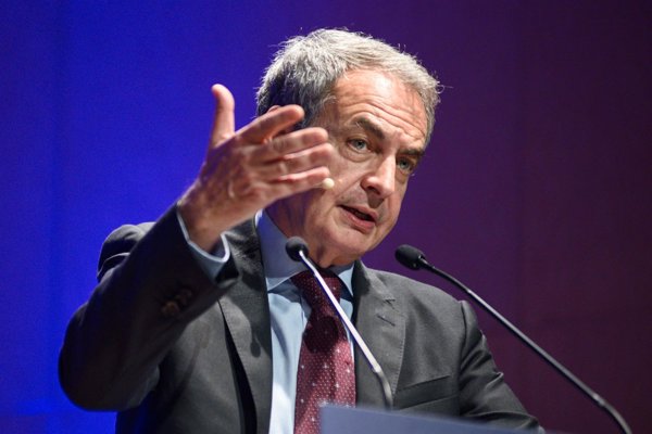 Zapatero ve motivos de nulidad en dispositivos analizados que sirvieron al juez para imputarle en el 'caso Plus Ultra'