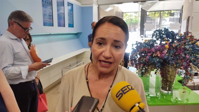 La directora general de gestión de Derechos Sociales, Diana Fernández, en la FACC.